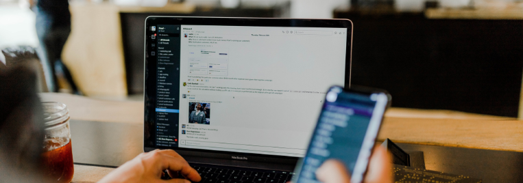 Online Marketing Manager:in Gehalt und Einflussfaktoren - Bild
